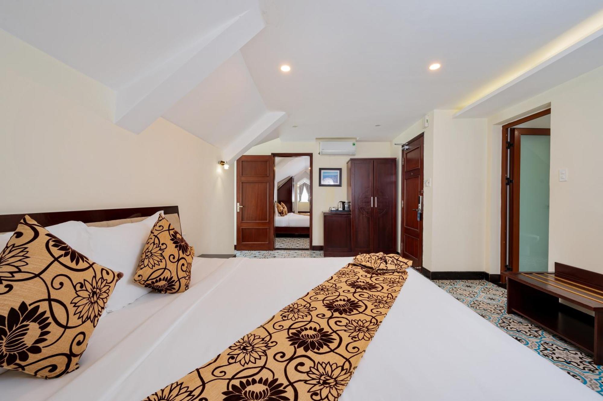 เลอ ปาวียง ฮอยอัน เซ็นทรัล วิลลา Hotel ภายนอก รูปภาพ
